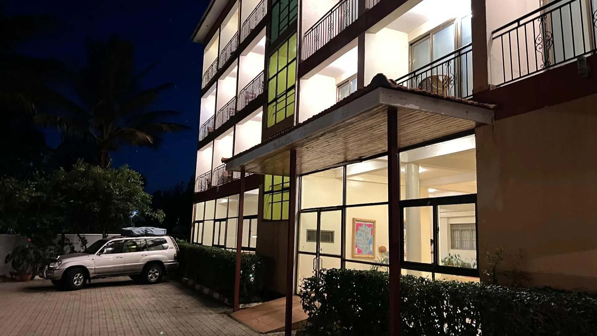 ***** Hotel Victoria Rock Resort Entebbe Uganda