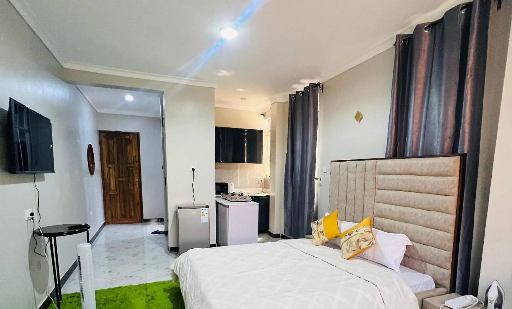 Victoria Rock Resort Entebbe Hotel